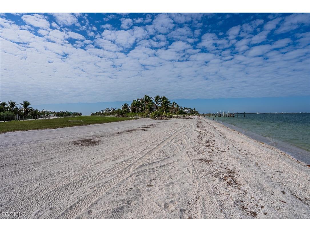 516 Longboat Circle Captiva FL 33924 2026010425 image13