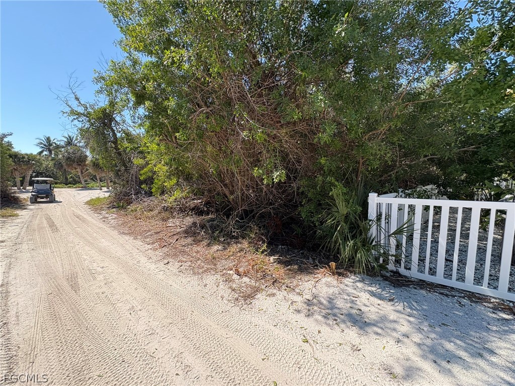 516 Longboat Circle Captiva FL 33924 2026010425 image2