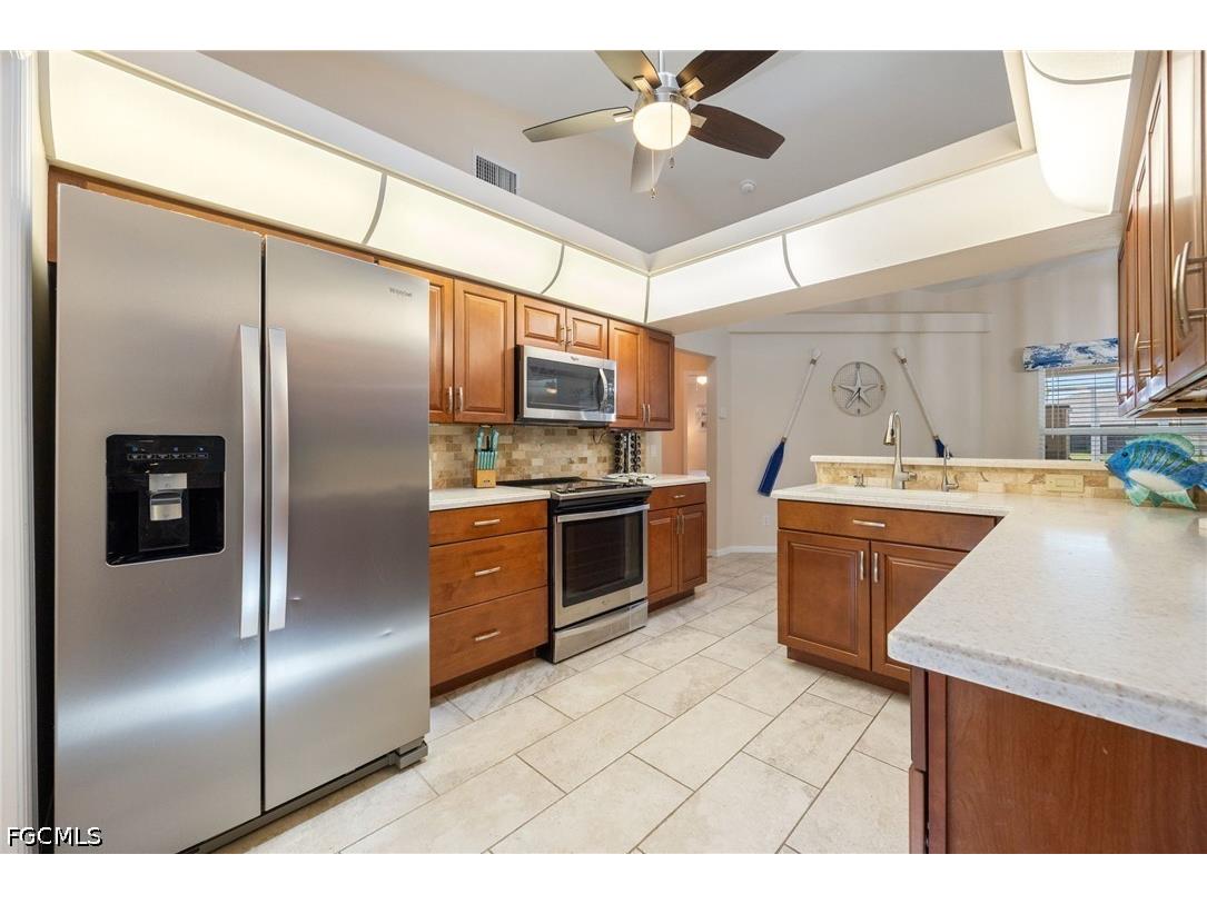 516 SE 8th Place Cape Coral FL 33990 2026020162 image12
