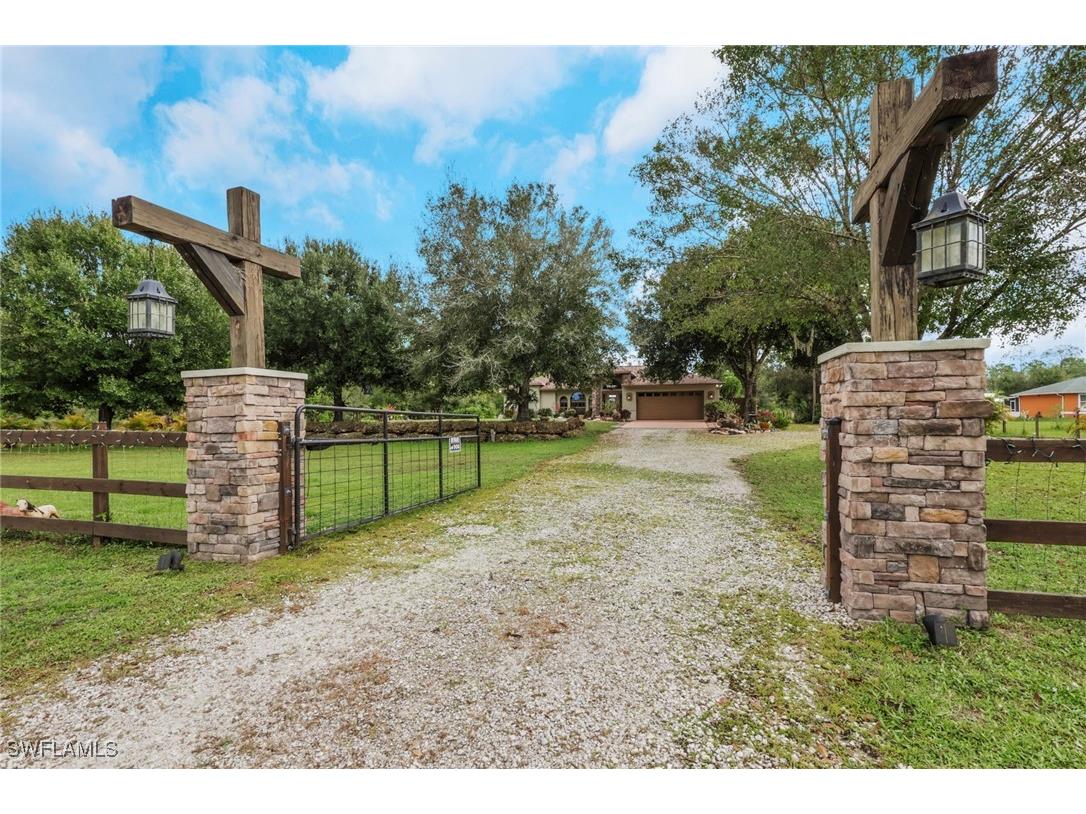 5160 44th Street NE Naples FL 34120 225077735 image1