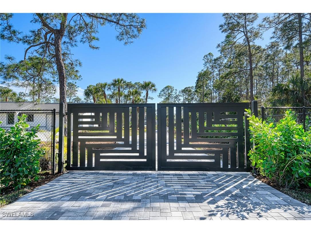 5160 Teak Wood Drive Naples FL 34119 225014307 image49