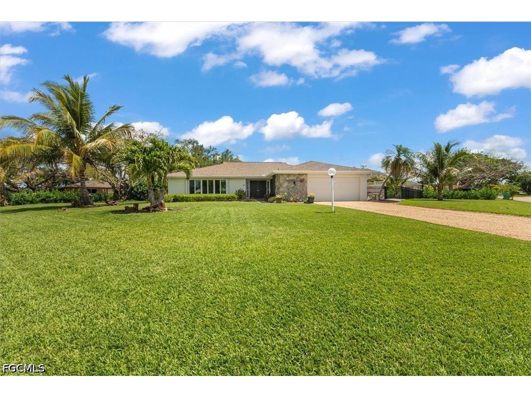 5161 Tanglewood Parkway Fort Myers FL 33919 2026017841 image3