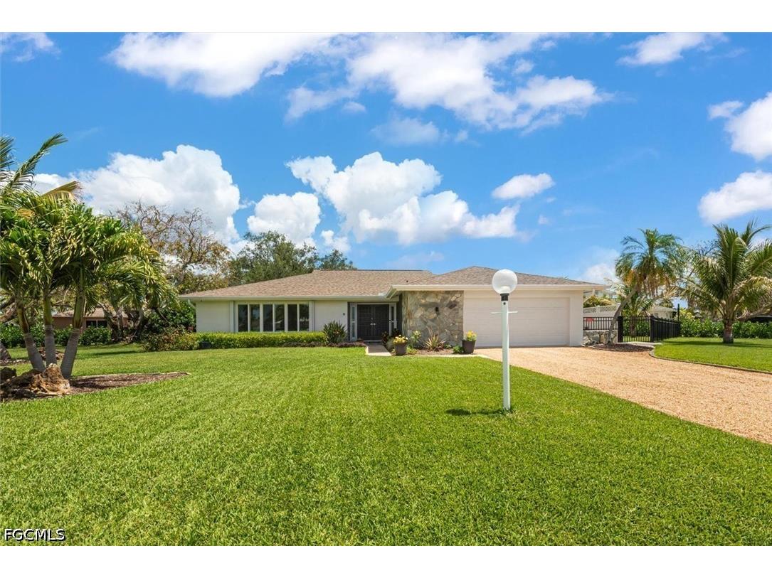 5161 Tanglewood Parkway Fort Myers FL 33919 2026017841 image4