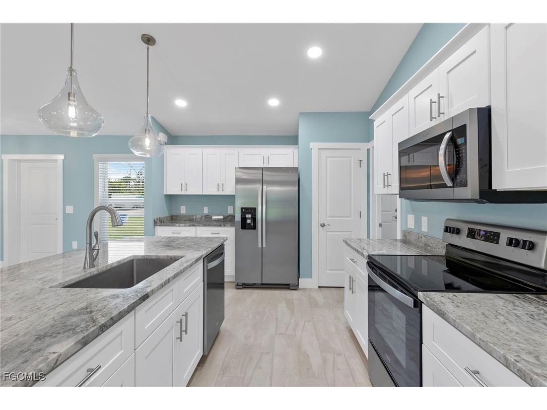 5166 Sitka Drive Saint James City FL 33956 2025004105 image10