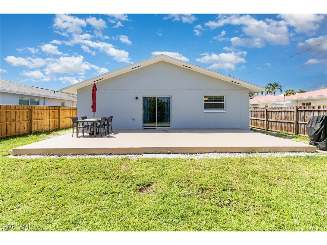 517 98th Avenue N Naples FL 34108 226007421 image25