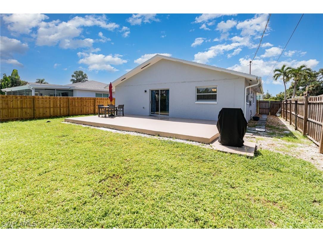 517 98th Avenue N Naples FL 34108 226007421 image26