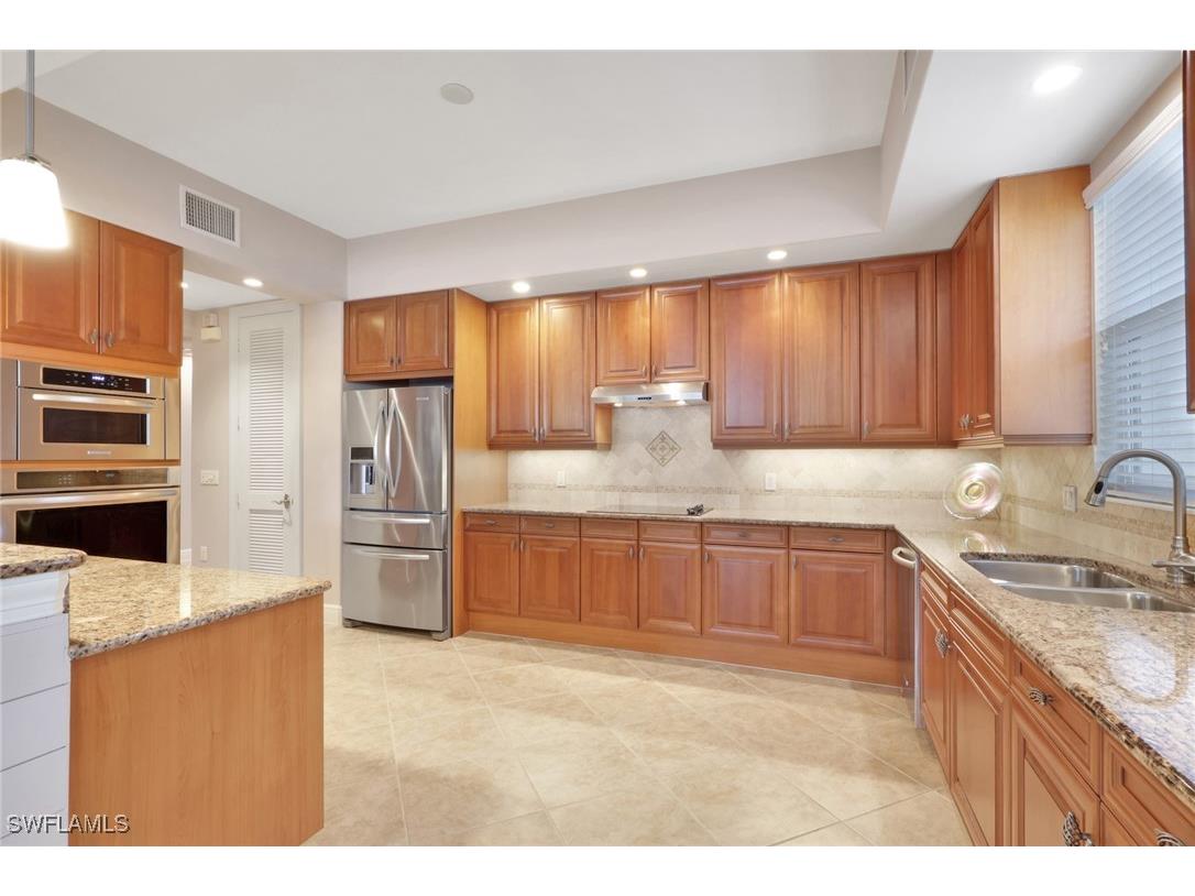 517 Avellino Isles Circle #101 Naples FL 34119 225082753 image7