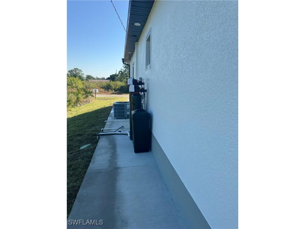 517 Johns Avenue Lehigh Acres FL 33972 225066021 image3