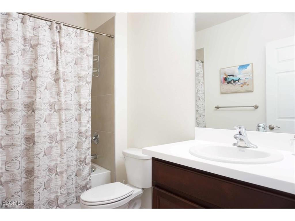 517 Kismet Parkway W Cape Coral FL 33993 2026001060 image9