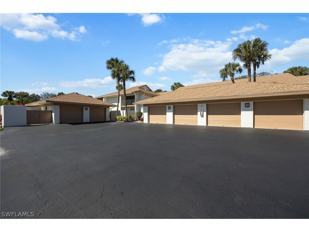 517 Lake Louise Circle #201 Naples FL 34110 226008919 image20