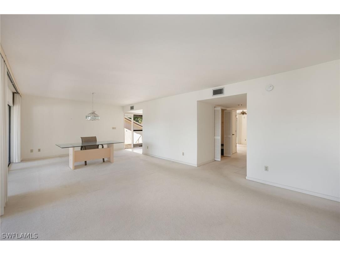517 Lake Louise Circle #201 Naples FL 34110 226008919 image3