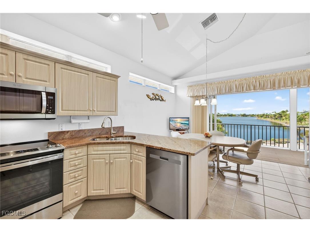 517 Lake Murex Circle Sanibel FL 33957 2025025389 image12