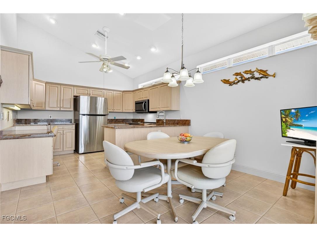 517 Lake Murex Circle Sanibel FL 33957 2025025389 image13