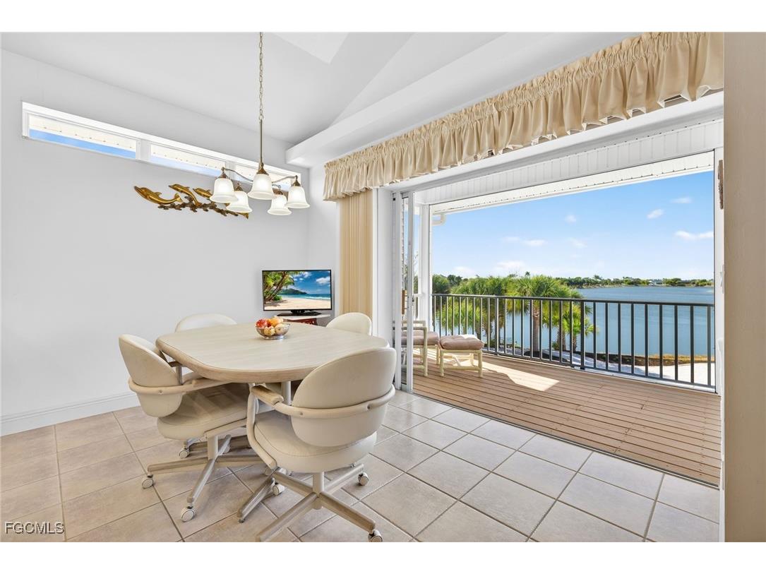 517 Lake Murex Circle Sanibel FL 33957 2025025389 image14