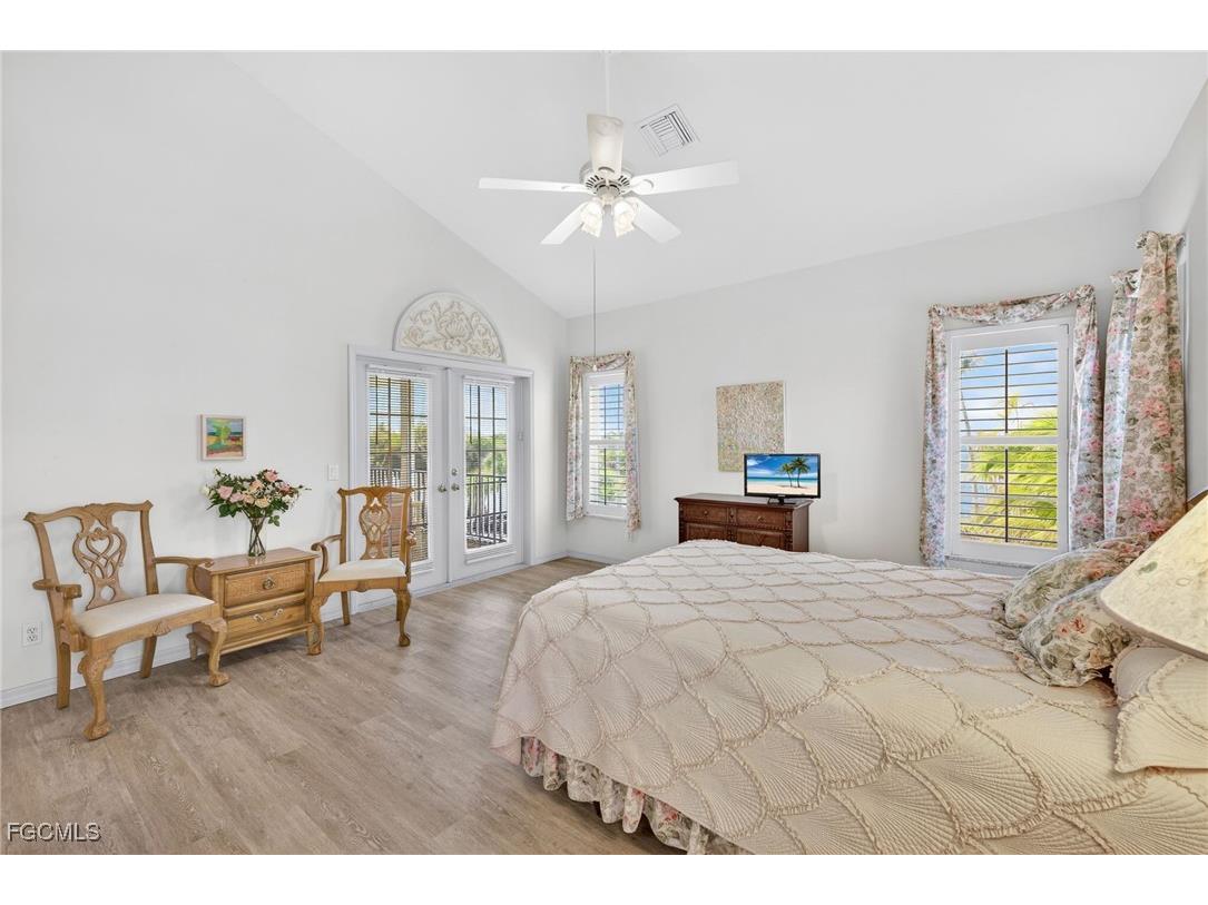 517 Lake Murex Circle Sanibel FL 33957 2025025389 image16