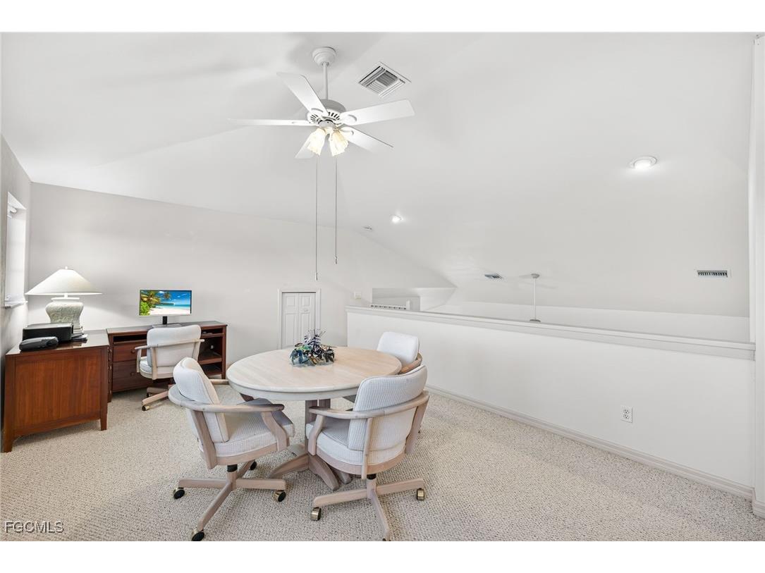 517 Lake Murex Circle Sanibel FL 33957 2025025389 image28