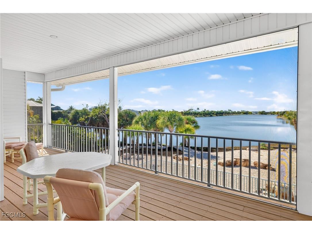 517 Lake Murex Circle Sanibel FL 33957 2025025389 image30