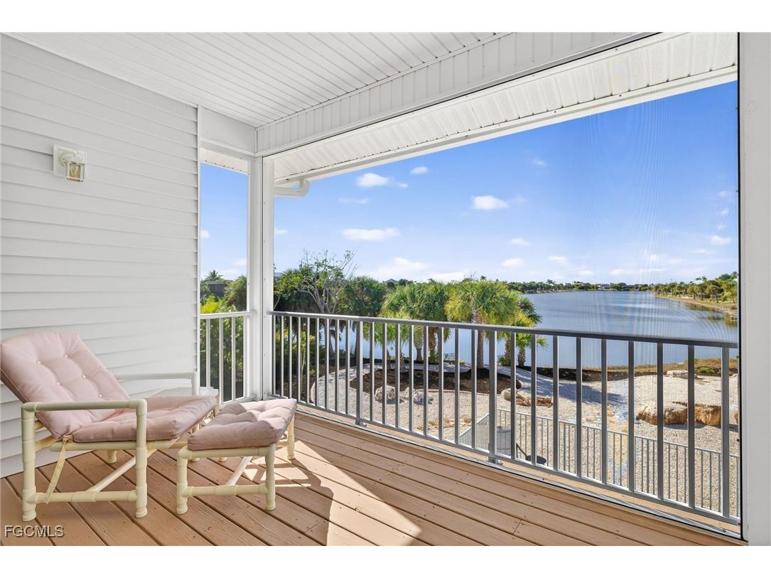517 Lake Murex Circle Sanibel FL 33957 2025025389 image33