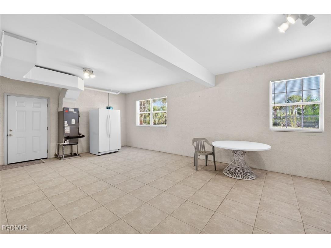 517 Lake Murex Circle Sanibel FL 33957 2025025389 image39