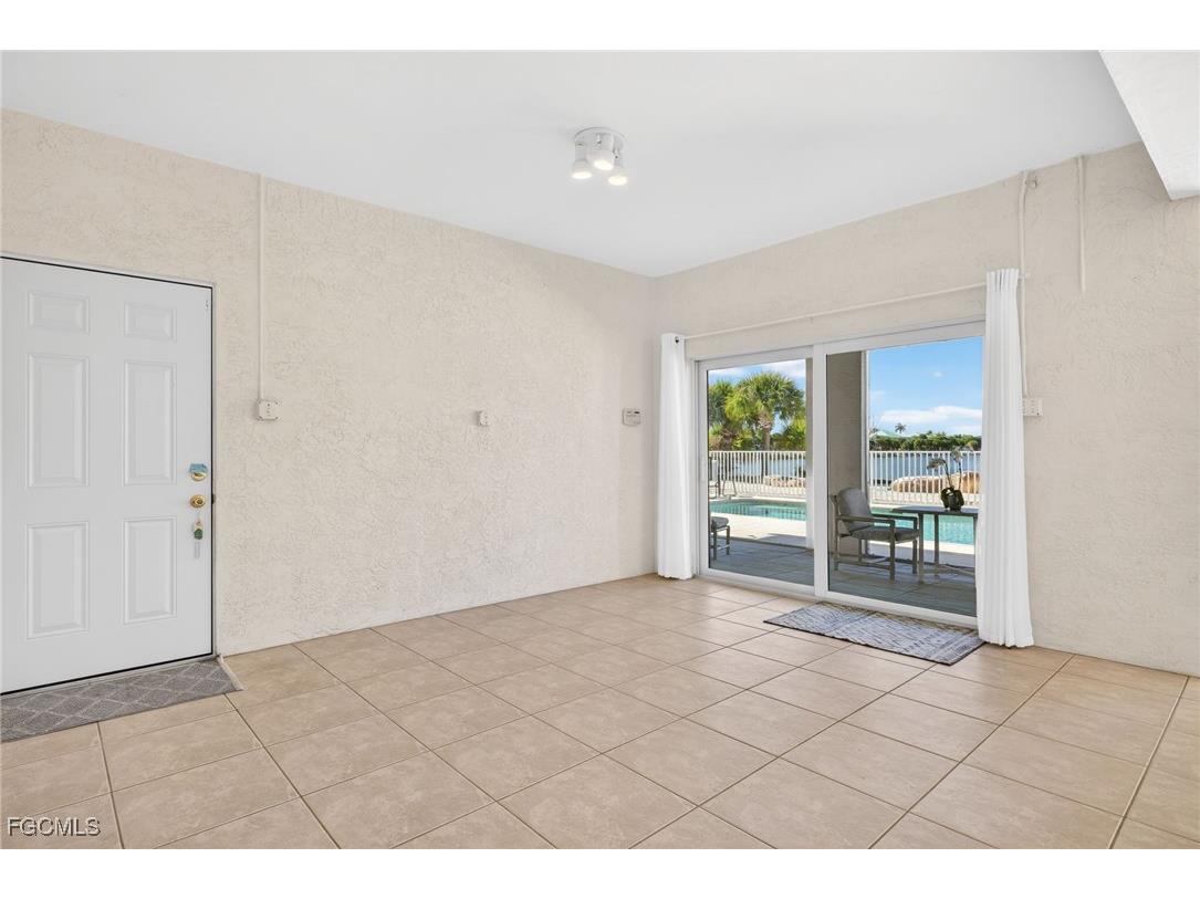 517 Lake Murex Circle Sanibel FL 33957 2025025389 image41