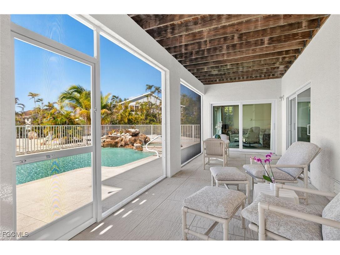 517 Lake Murex Circle Sanibel FL 33957 2025025389 image43