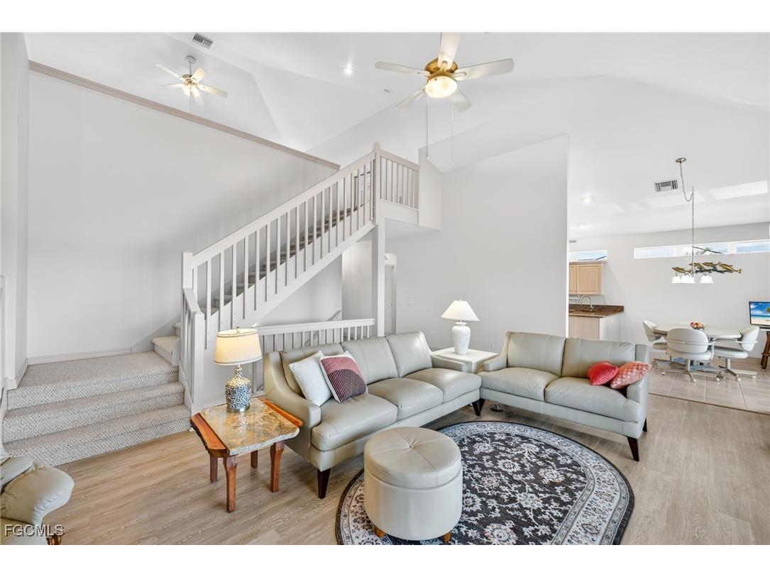 517 Lake Murex Circle Sanibel FL 33957 2025025389 image6