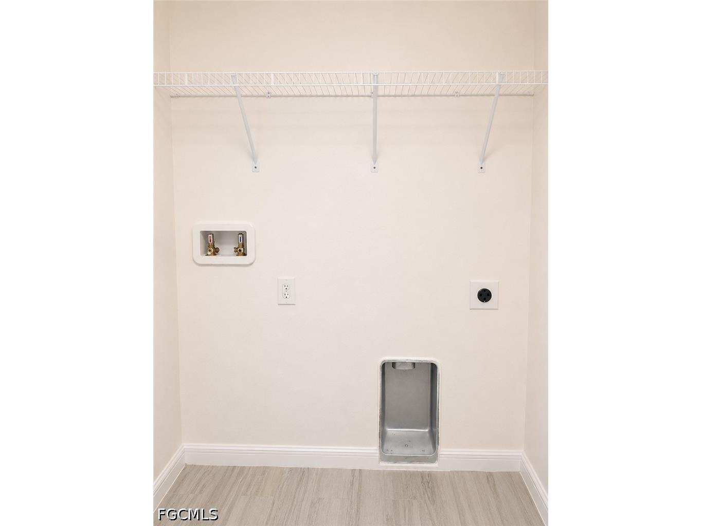 517 NE 24th Place Cape Coral FL 33909 2026026859 image16