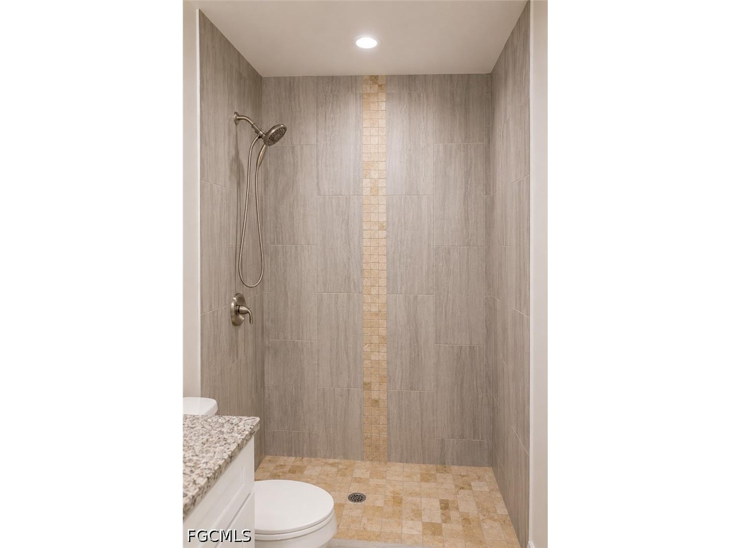 517 NE 24th Place Cape Coral FL 33909 2026026859 image17