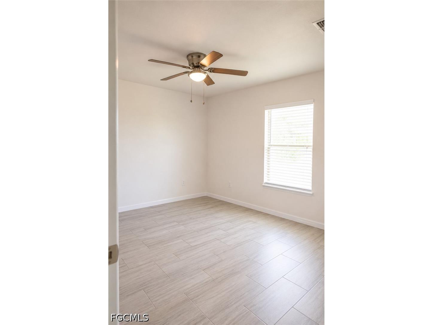 517 NE 24th Place Cape Coral FL 33909 2026026859 image18