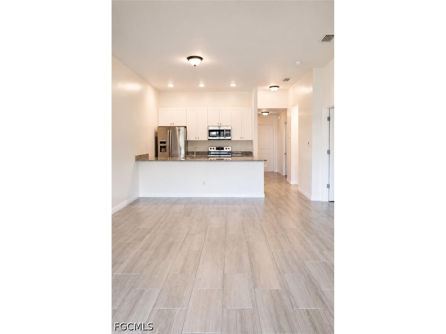 517 NE 24th Place Cape Coral FL 33909 2026026859 image3