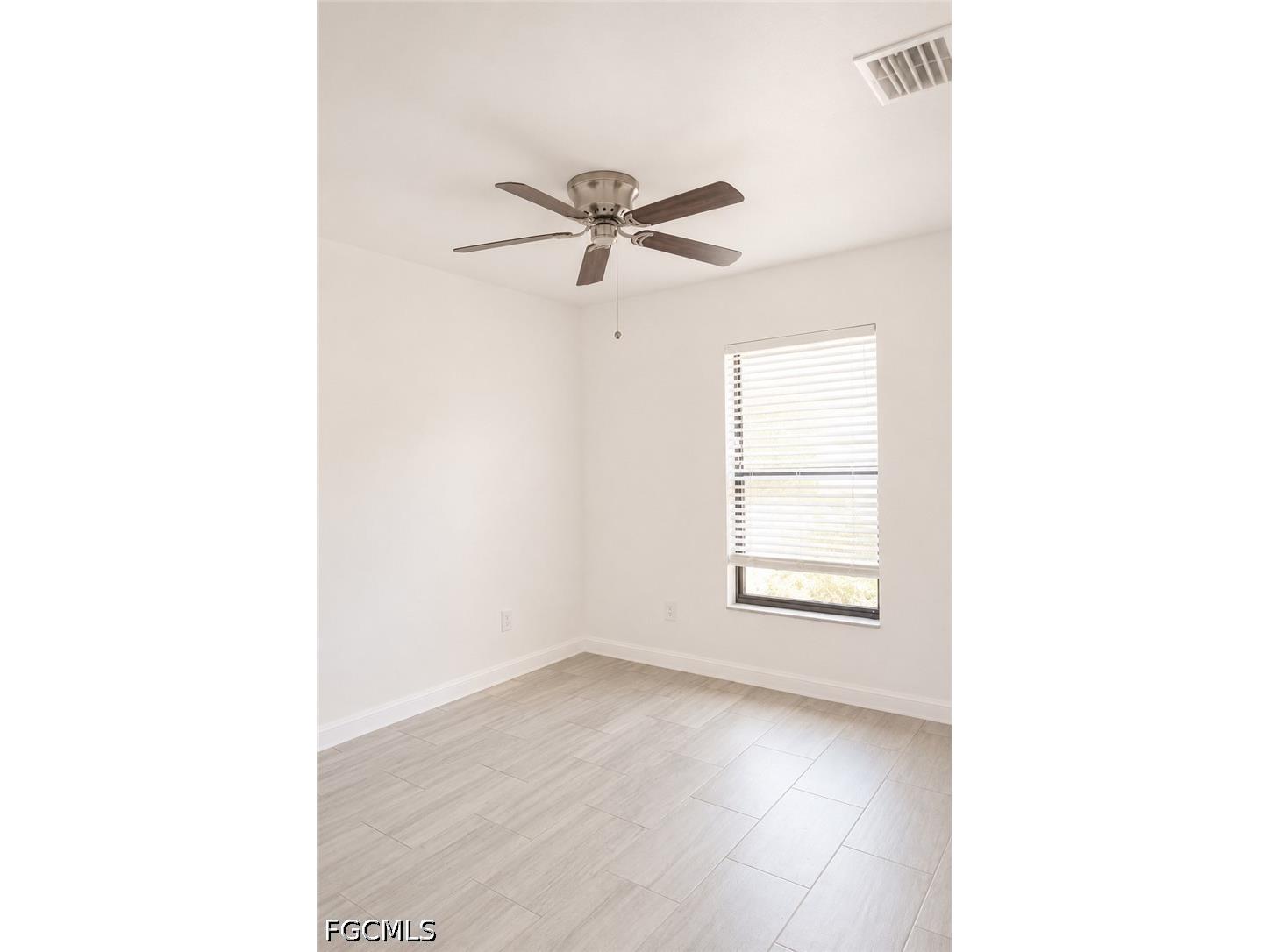 517 NE 24th Place Cape Coral FL 33909 2026026859 image6