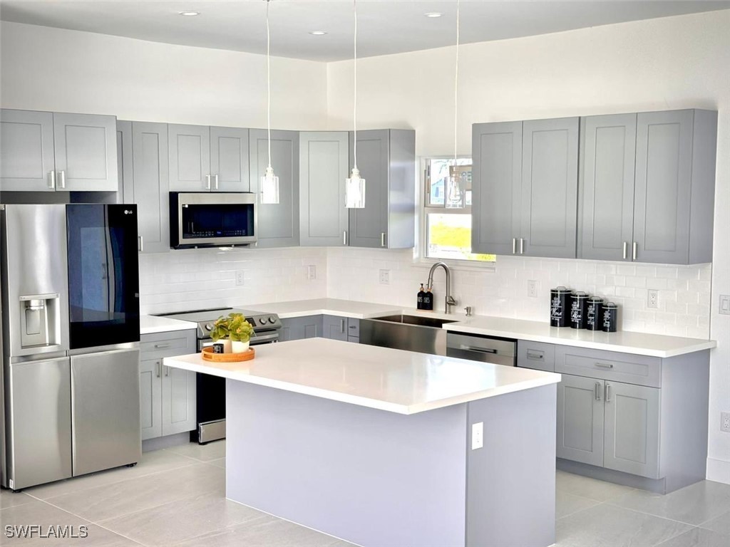 517 NW 19th Terrace Cape Coral FL 33993 224084072 image1