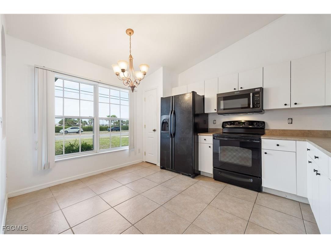 517 Nelson Road N Cape Coral FL 33993 2025018759 image4