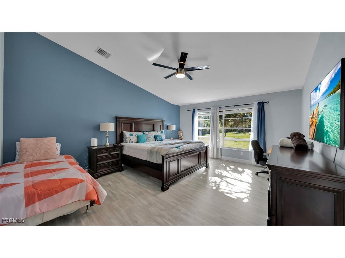 517 Palmetto Avenue Lehigh Acres FL 33972 2025002240 image14