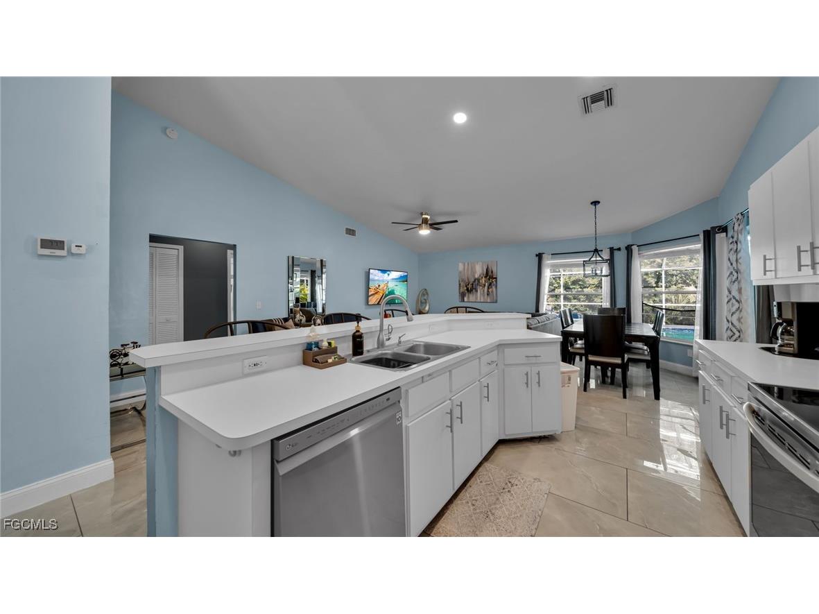 517 Palmetto Avenue Lehigh Acres FL 33972 2025002240 image18