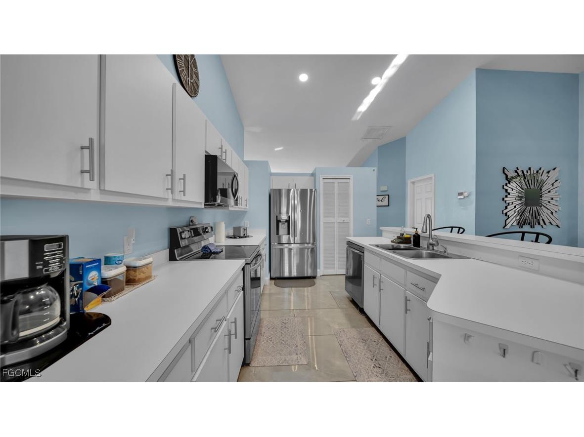 517 Palmetto Avenue Lehigh Acres FL 33972 2025002240 image23