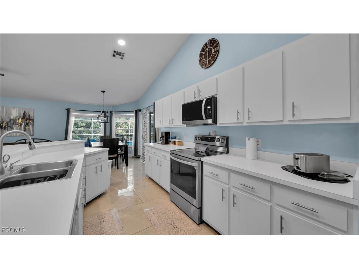 517 Palmetto Avenue Lehigh Acres FL 33972 2025002240 image26