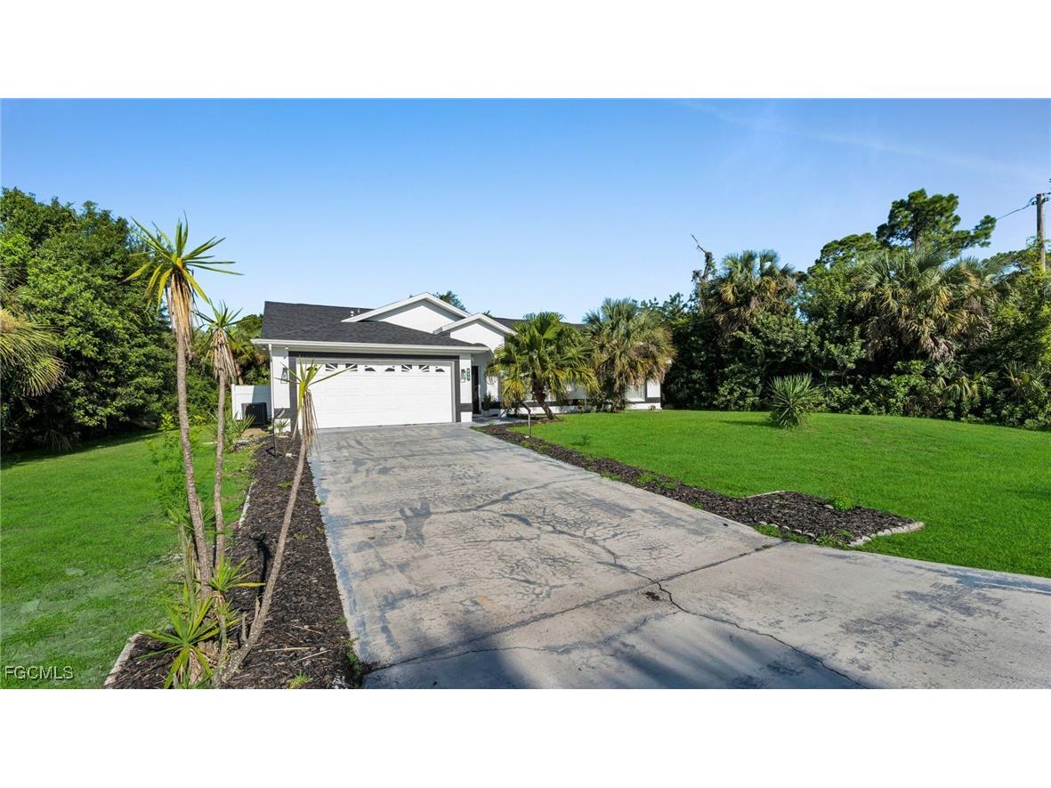 517 Palmetto Avenue Lehigh Acres FL 33972 2025002240 image49