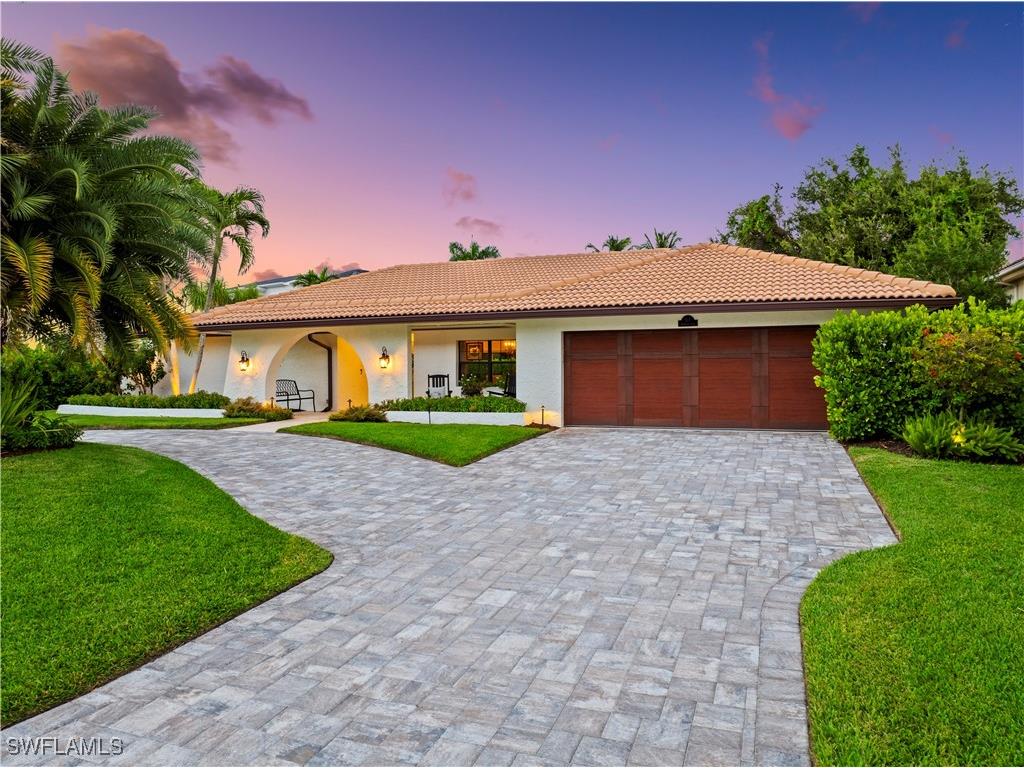 517 Parkwood Lane Naples FL 34103 225078169 image1