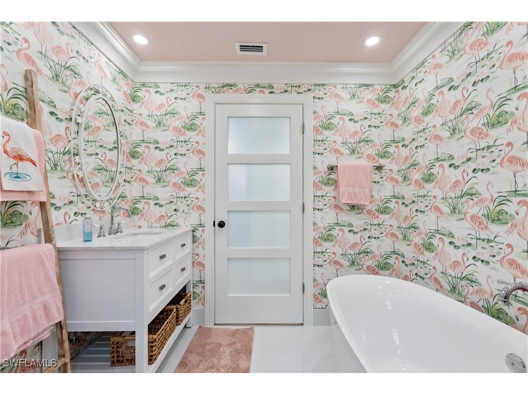 517 Parkwood Lane Naples FL 34103 225078169 image18