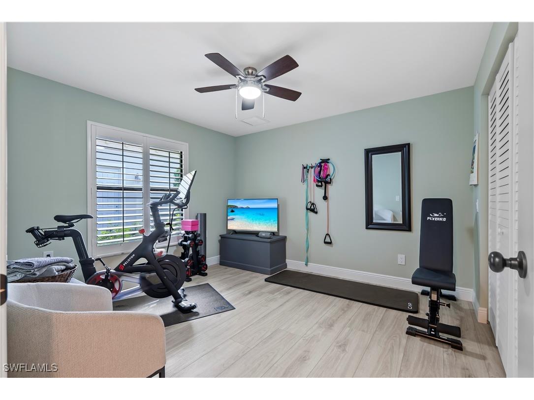 517 Parkwood Lane Naples FL 34103 225078169 image19