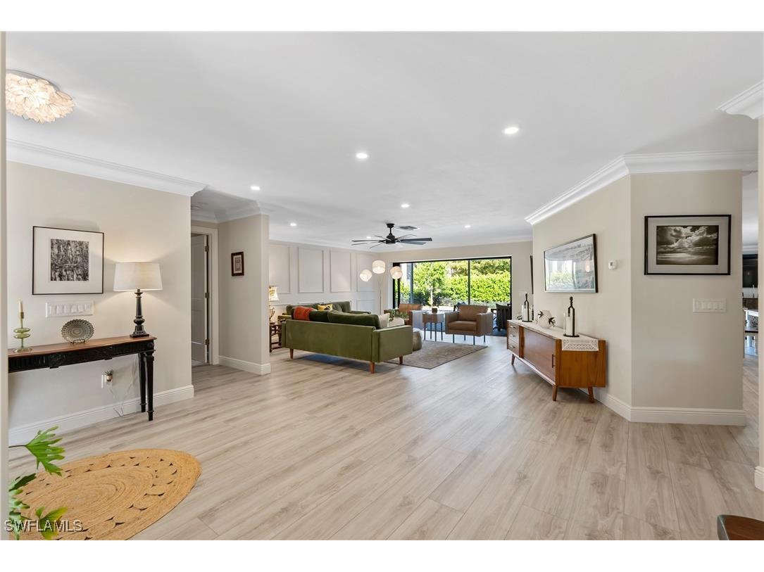 517 Parkwood Lane Naples FL 34103 225078169 image2