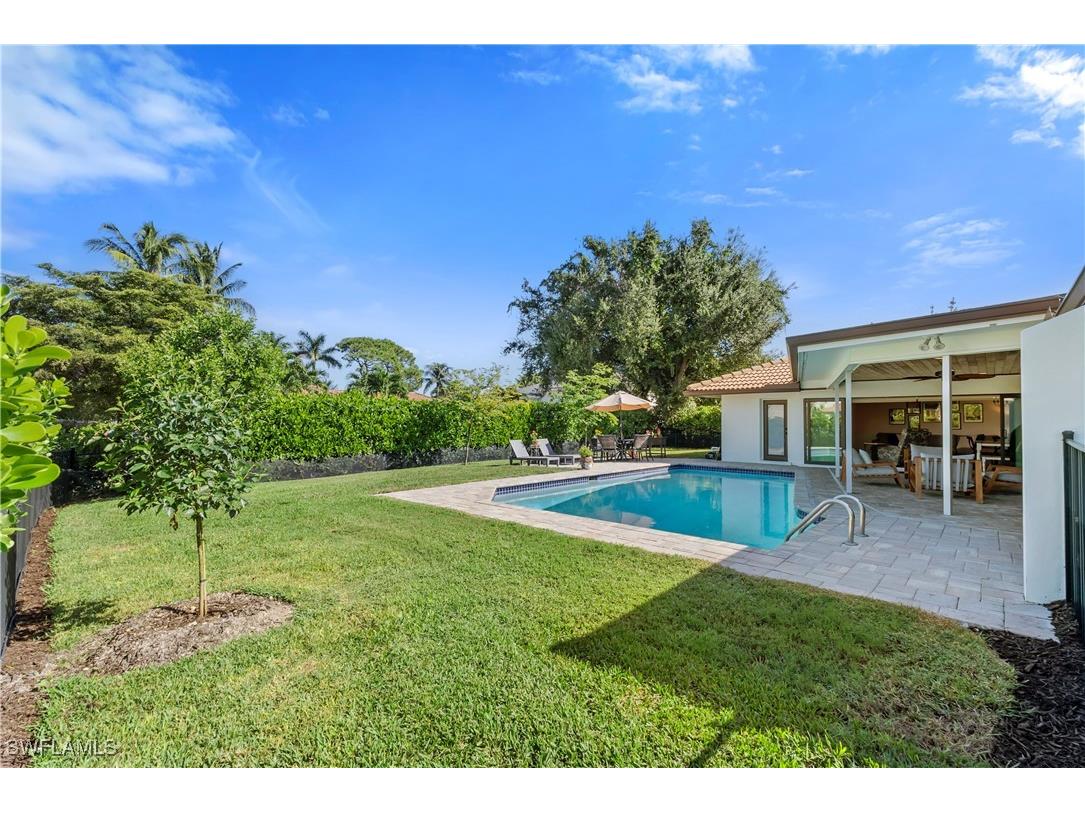 517 Parkwood Lane Naples FL 34103 225078169 image28