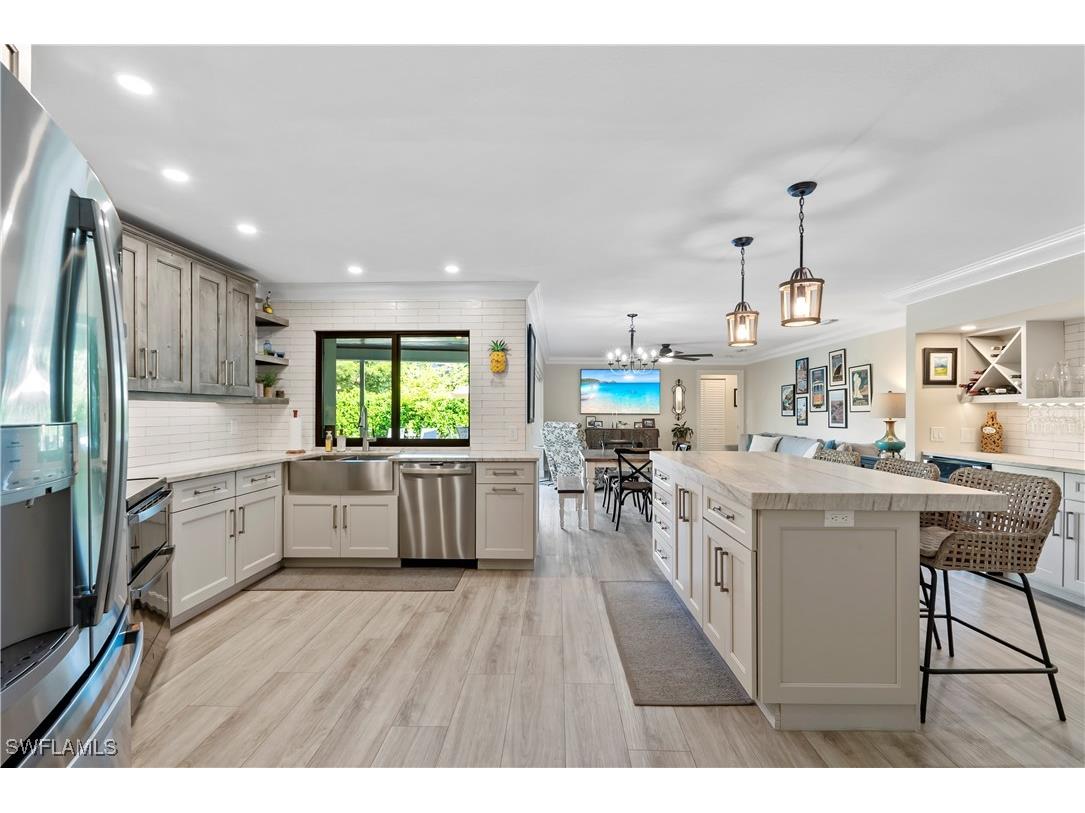 517 Parkwood Lane Naples FL 34103 225078169 image7