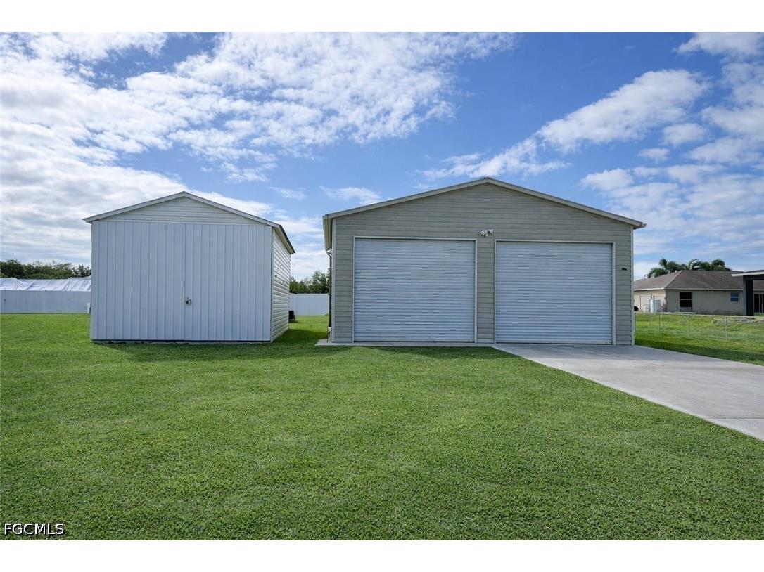517 Peerless Circle Lehigh Acres FL 33974 2026017270 image3
