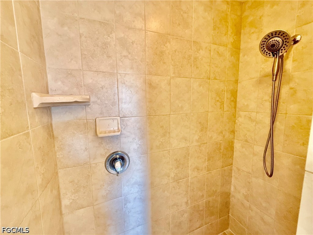 517 Peerless Circle Lehigh Acres FL 33974 2026017270 image35