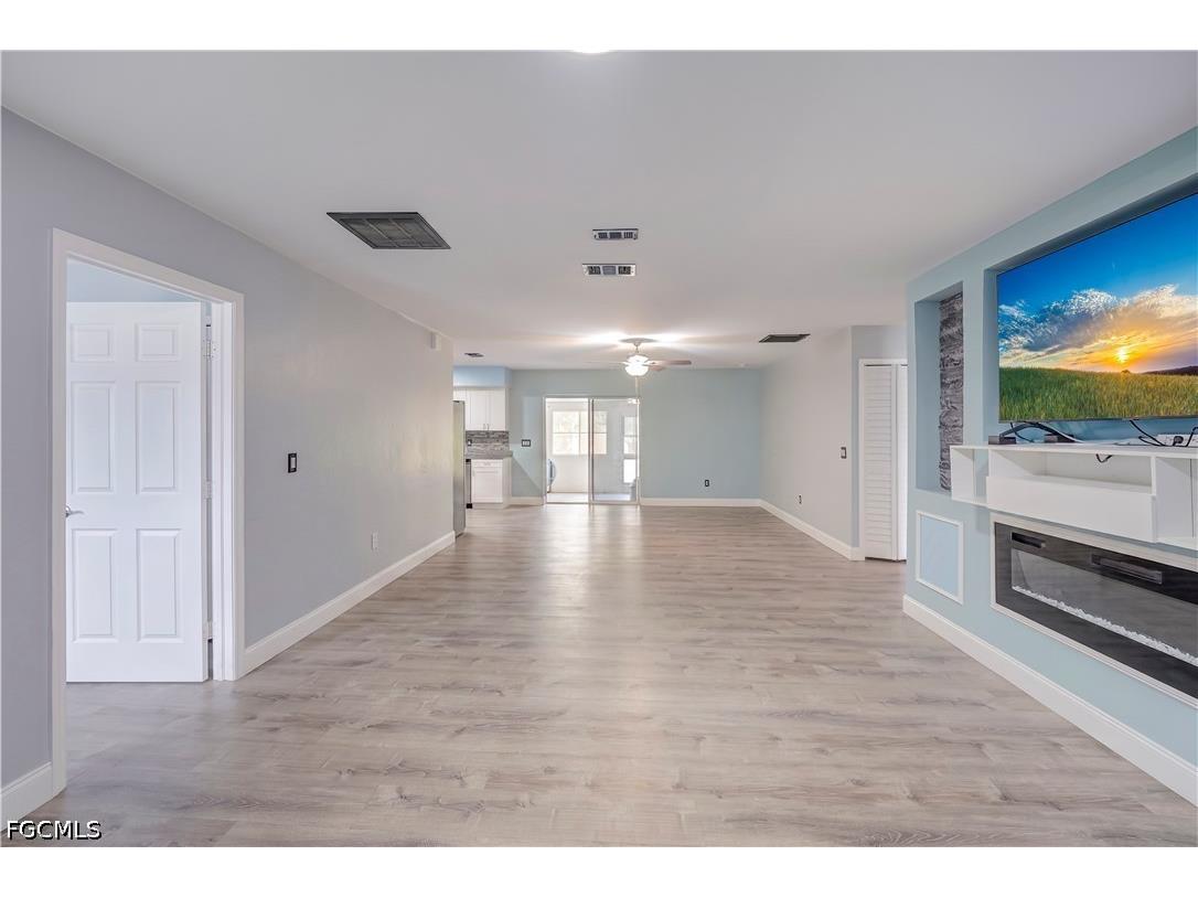 517 Plumosa Avenue Lehigh Acres FL 33972 2026027735 image4