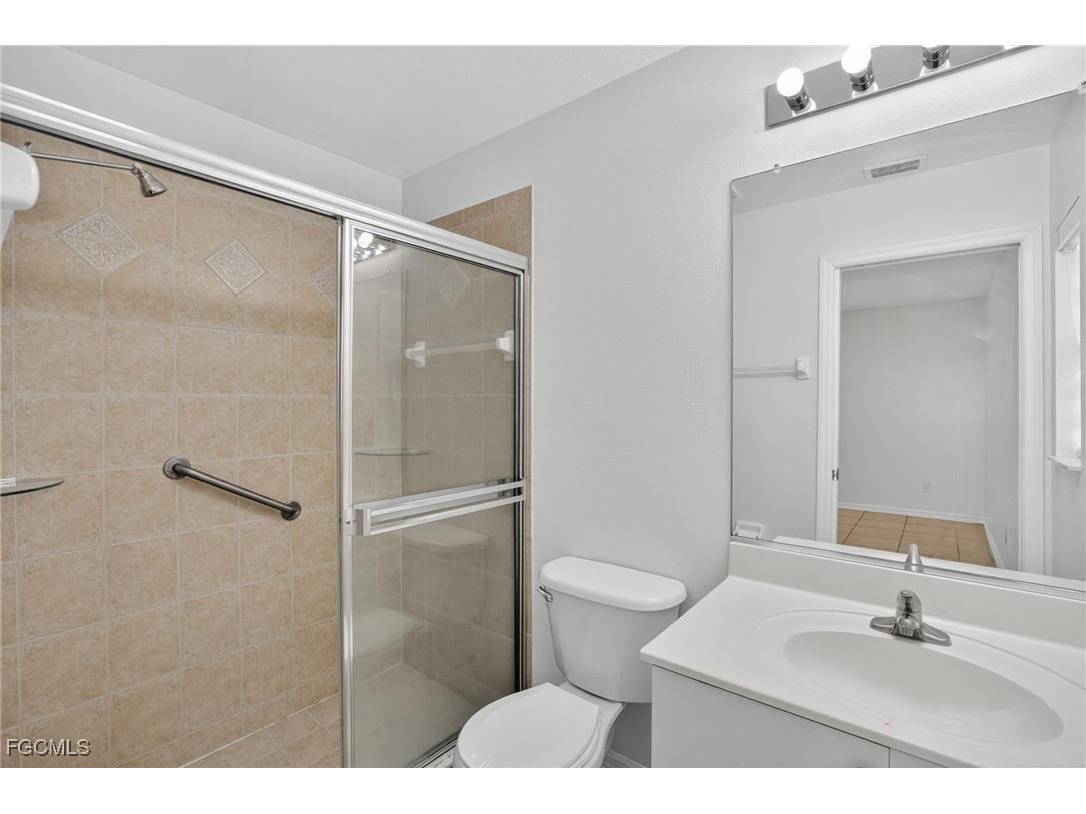 517 SE 16th Place Cape Coral FL 33990 2025013381 image15