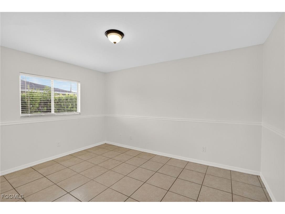 517 SE 16th Place Cape Coral FL 33990 2025013381 image21