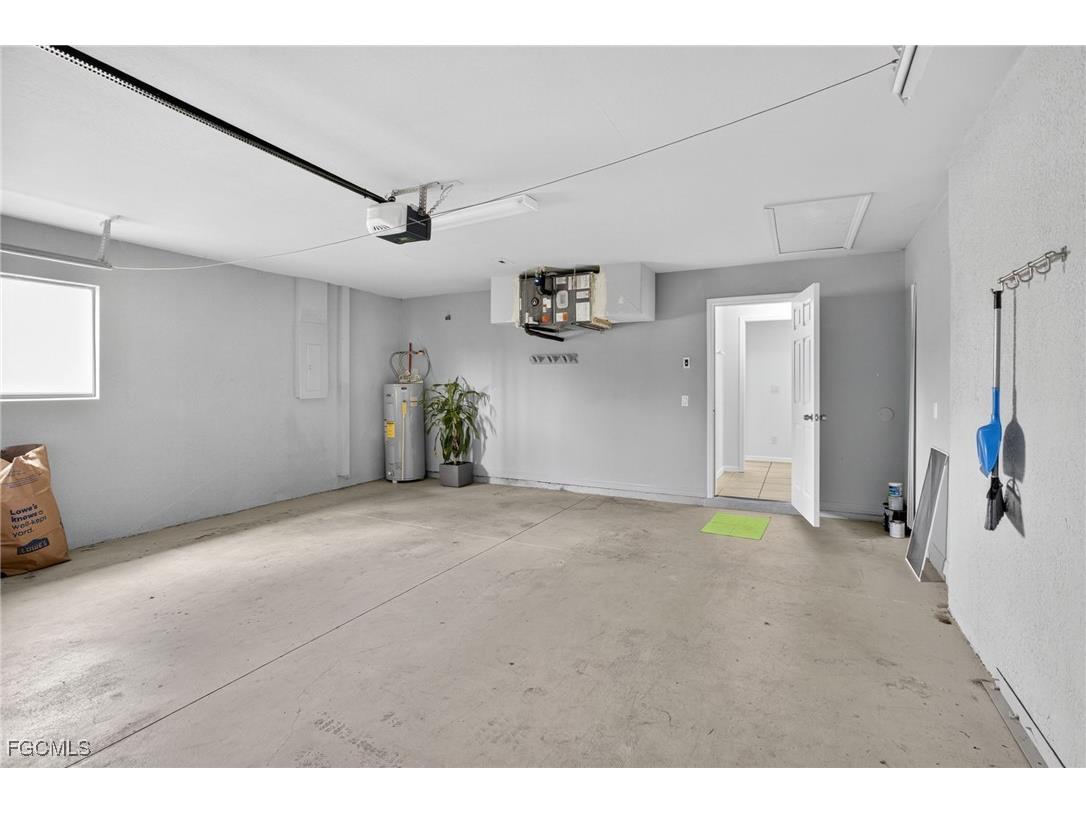 517 SE 16th Place Cape Coral FL 33990 2025013381 image24